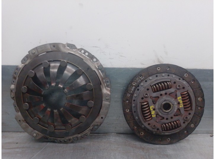 Recambio de kit embrague para kia niro i (de) 1.6 gdi hybrid referencia OEM IAM 410712B00 410752B001 