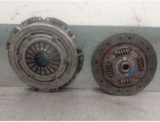 Replacement clutch kit for Opel Corsa B (S93) 1.4 i (F08, F68, M68) OEM IAM reference 90375665 664319 