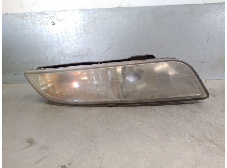 Recambio de faro antiniebla derecho para ssangyong rexton 2.7 turbodiesel cat referencia OEM IAM 8320208000 