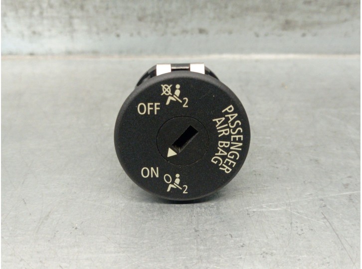 Recambio de interruptor para bmw x1 (e84) xdrive 20 d referencia OEM IAM 6131919688604 