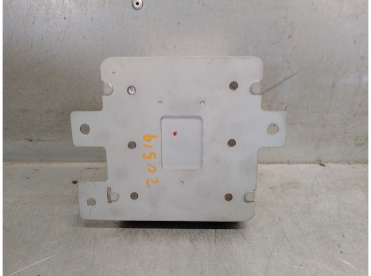 Recambio de centralita inmovilizador para ssangyong rexton 2.7 turbodiesel cat referencia OEM IAM 8712008201 97RA010033 