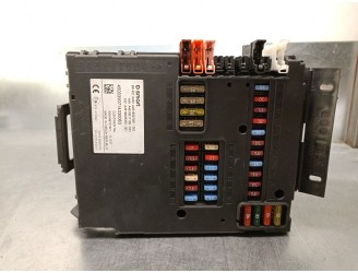 Recambio de caja reles / fusibles para smart cabrio 0.8 cdi cat referencia OEM IAM A4519007001  5WK49737AH