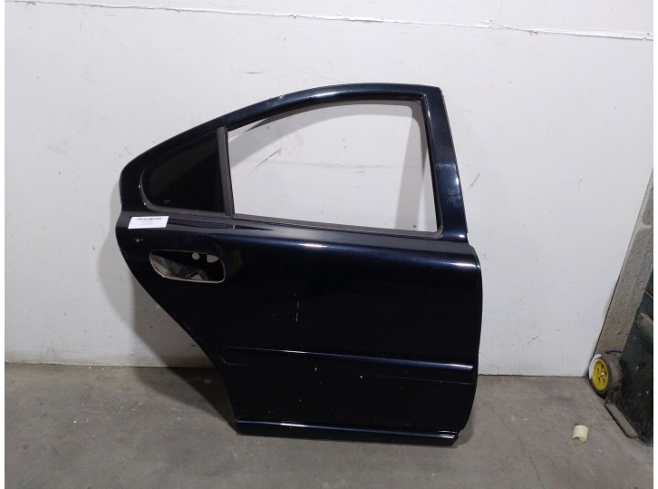 Replacement rear right door for Volvo S60 I (384) D5 OEM IAM reference 30796489 