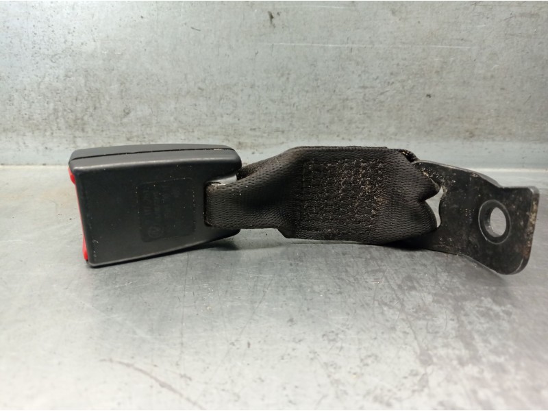 Recambio de enganche cinturon para bmw x1 (e84) xdrive 20 d referencia OEM IAM 9117261  TRASERO IZQUIERDO - 5 PUERTAS