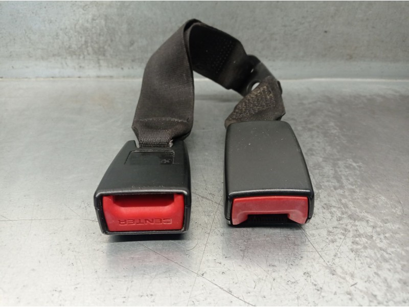 Recambio de enganche cinturon para bmw x1 (e84) xdrive 20 d referencia OEM IAM 7245663  TRASERO DERECCHO - 5 PUERTAS