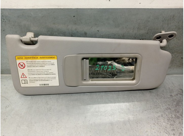 Recambio de parasol derecho para bmw x1 (e84) xdrive 20 d referencia OEM IAM 51167252008 