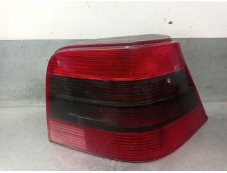 Recambio de piloto trasero derecho para volkswagen golf iv (1j1) 1.9 tdi referencia OEM IAM 1J6945112S  5 PUERTAS