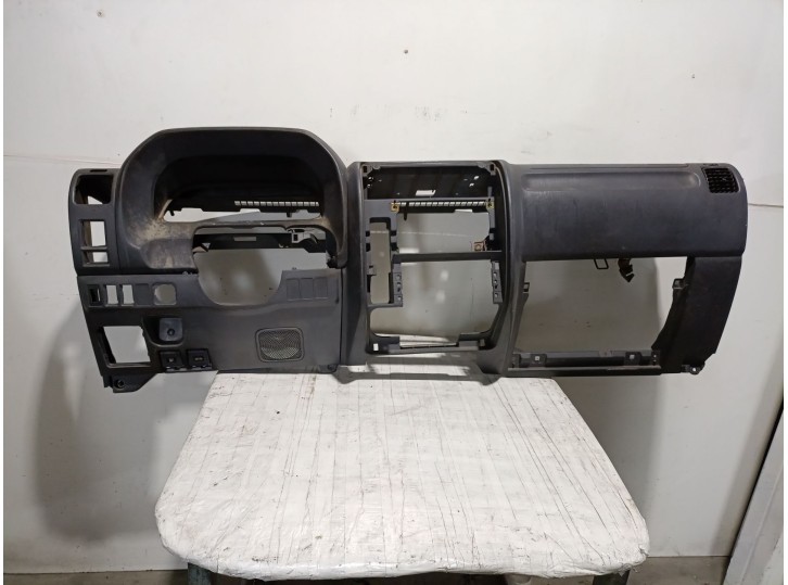 Recambio de salpicadero para toyota land cruiser 90 (_j9_) 3.0 td (kzj90, kzj95) referencia OEM IAM 5540160935C1  