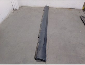 Recambio de faldon lateral izquierdo para bmw x1 (e84) xdrive 20 d referencia OEM IAM 51778047543  