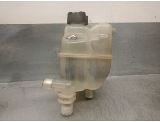 Recambio de deposito expansion para smart cabrio 0.8 cdi cat referencia OEM IAM 0005768V009 A4505010003