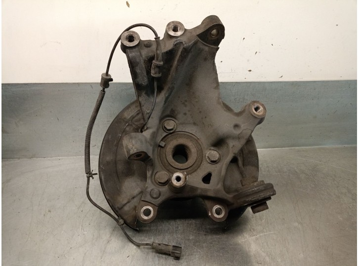 Replacement rear left steering knuckle for Saab 9-5 (YS3G) 2.0 TiD OEM IAM reference 13219216 13219216 