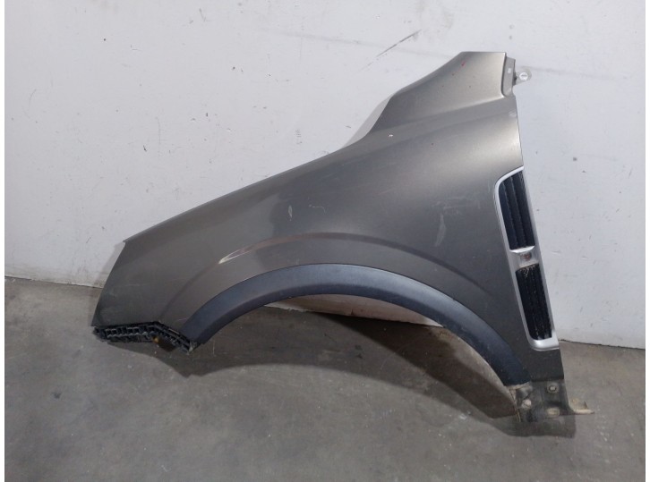 Recambio de aleta delantera izquierda para opel antara a (l07) 2.0 cdti 4x4 referencia OEM IAM 631015271R 