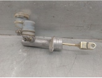 Recambio de bomba embrague para ssangyong rexton 2.7 turbodiesel cat referencia OEM IAM 3051008001  