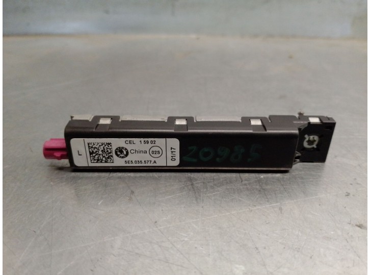 Recambio de antena para skoda octavia iii (5e3, nl3, nr3) 1.6 tdi referencia OEM IAM 5E5035577A 