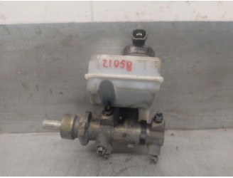 Replacement brake pump for Renault Master II van (FD) 2.8 DTI OEM IAM reference 7700309824 7701208176 BOSCH