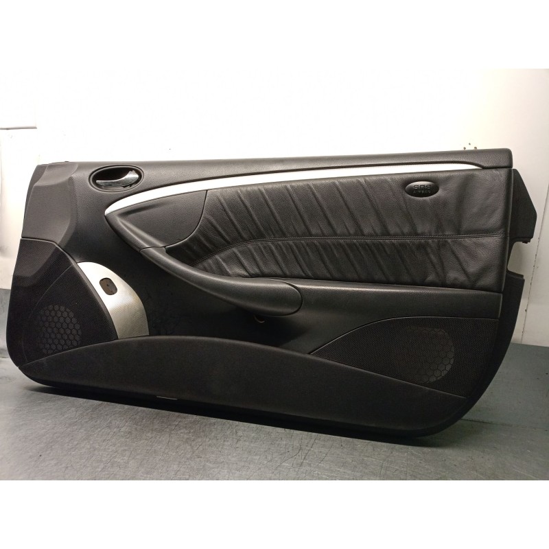 Recambio de guarnecido puerta delantera derecha para mercedes-benz clk (c209) clk 320 cdi (209.320) referencia OEM IAM A20972048