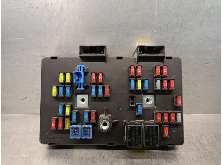 Recambio de caja reles / fusibles para opel antara a (l07) 2.0 cdti 4x4 referencia OEM IAM 07136D AK62215