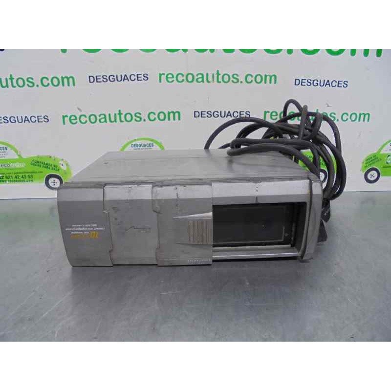 Recambio de sistema audio / radio cd para renault trafic caja cerrada (ab 4.01) 1.9 diesel referencia OEM IAM DJ012330343 