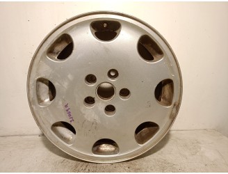 Recambio de llanta para audi a8 d2 (4d2, 4d8) 3.7 referencia OEM IAM 4D0601025A R167.5JX16H2ET45 ALUMINIO 8P