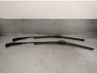 Recambio de brazo limpia delantero derecho para opel corsa b (s93) 1.7 d (f08, f68, m68) referencia OEM IAM 90386267 1272496 