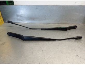 Recambio de brazo limpia delantero derecho para skoda octavia iii (5e3, nl3, nr3) 1.6 tdi referencia OEM IAM 5E1955409 5E1955410