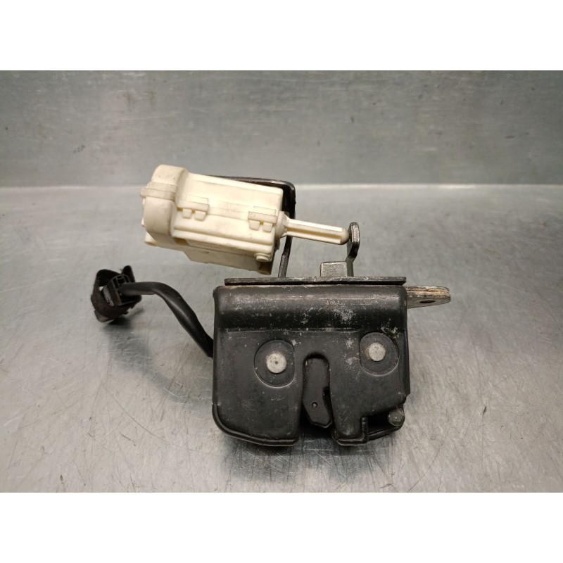 Recambio de cerradura maletero / porton para alfa romeo 147 (937_) 1.9 jtd (937.axd1a, 937.bxd1a) referencia OEM IAM 50500901 50