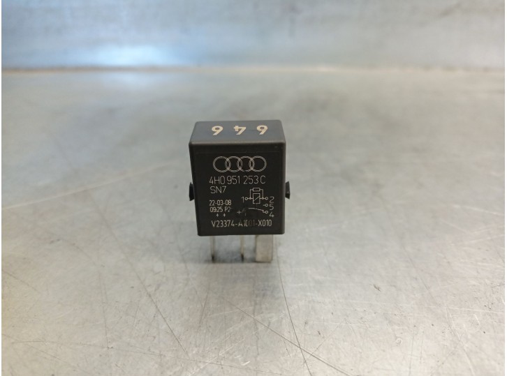 Replacement relay for Seat Ibiza (KJ1) 1.0 TSI OEM IAM reference 4H0951253C 