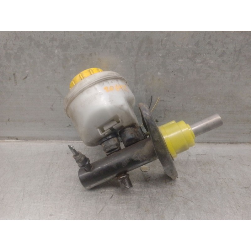 Recambio de bomba freno para nissan terrano/terrano.ii (r20) 2.7 turbodiesel referencia OEM IAM 74470892 460100X825 