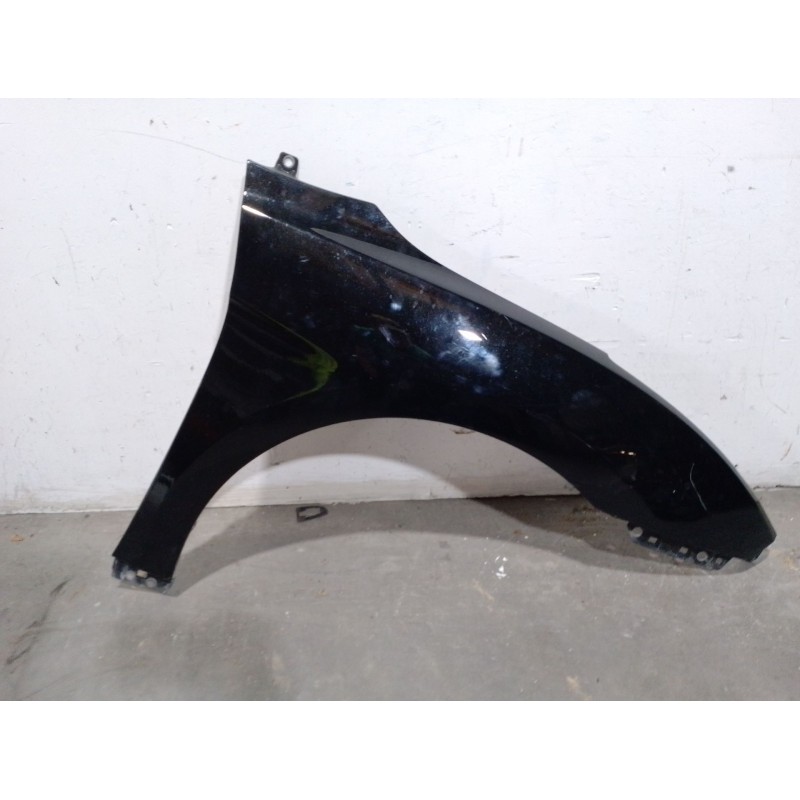 Recambio de aleta delantera derecha para hyundai i40 i (vf) 1.7 crdi referencia OEM IAM 663213Z000  