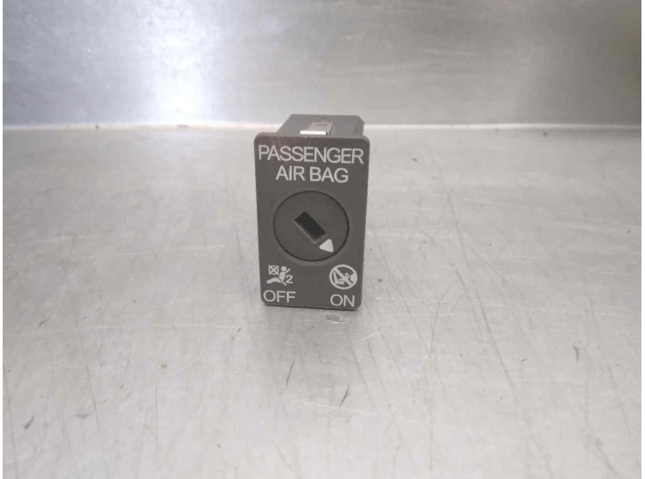 Recambio de interruptor para skoda superb (3v3) active referencia OEM IAM 5Q0919237 