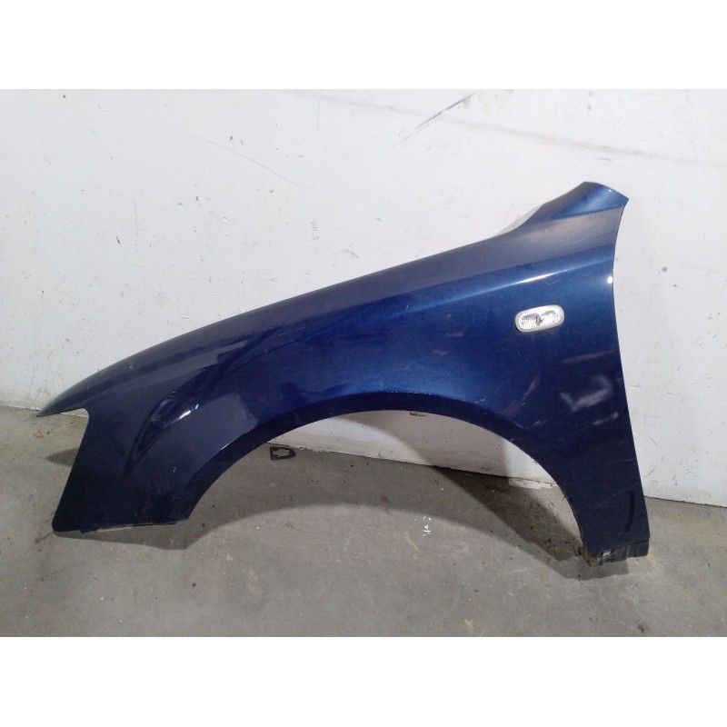 Recambio de aleta delantera izquierda para hyundai sonata v (nf) 2.0 crdi referencia OEM IAM 663103K200  