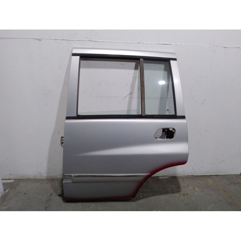 Recambio de puerta trasera izquierda para ssangyong musso (fj) 2.3 tdic a las 4 ruedas referencia OEM IAM 5223069  