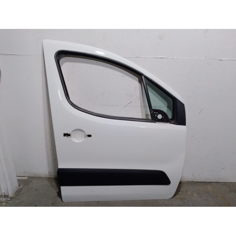 Recambio de puerta delantera derecha para peugeot partner furgoneta/monovolumen 1.6 hdi referencia OEM IAM 9004Z6REFDEPL  