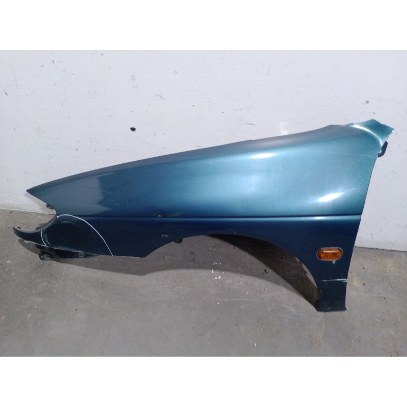 Recambio de aleta delantera izquierda para renault megane i classic (la0/1_) 1.4 (la0e, la0v) referencia OEM IAM 7751675002  