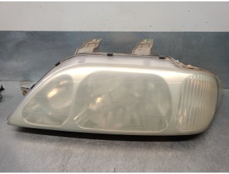 Recambio de piloto delantero izquierdo para ssangyong korando (c300) e-motion referencia OEM IAM 8310105331X  