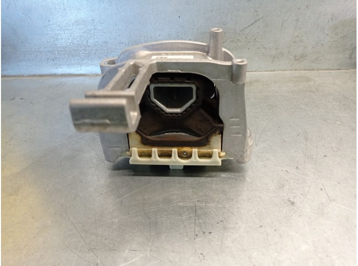 Replacement right engine mount for seat ibiza (kj1) OEM IAM reference 2Q0199262BK 