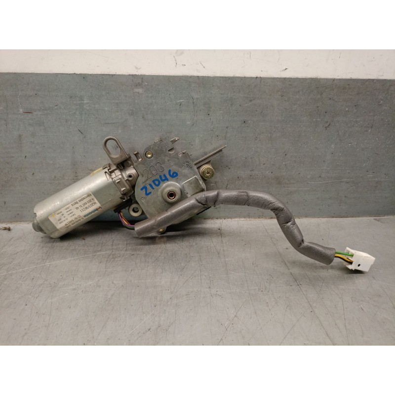 Recambio de motor techo electrico para mercedes-benz clk (c209) clk 320 cdi (209.320) referencia OEM IAM A2038203142 A2038203142