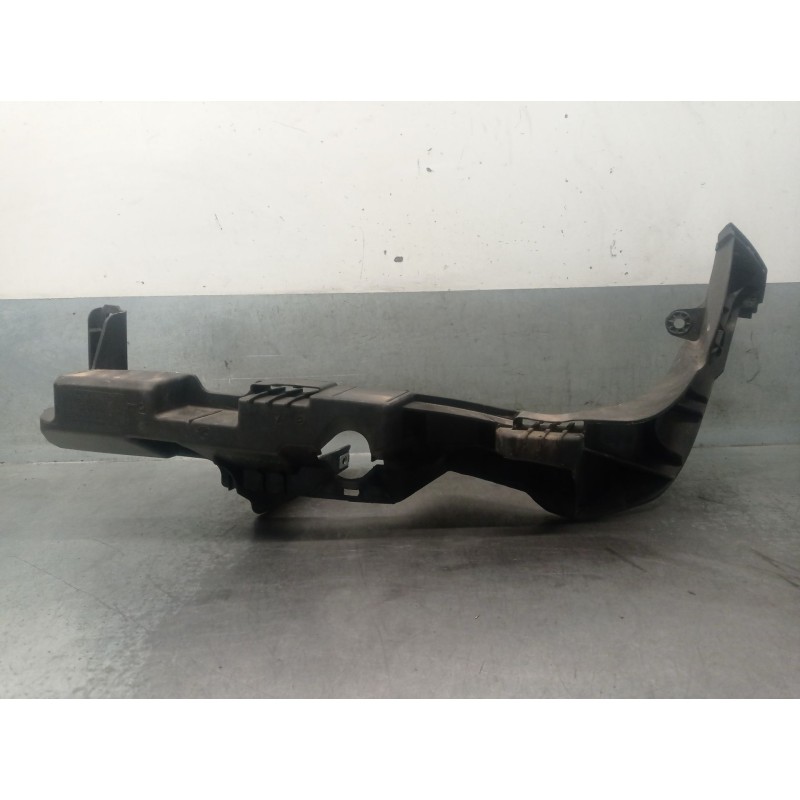 Recambio de soporte faro izquierdo para bmw x1 (e84) xdrive 20 d referencia OEM IAM 51642990179 51642990179 2006008 FAURECIA