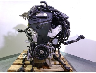 Recambio de motor completo para volkswagen golf vii (5g1, bq1, be1, be2) 1.4 tsi referencia OEM IAM CUKB 04E100099A 014398