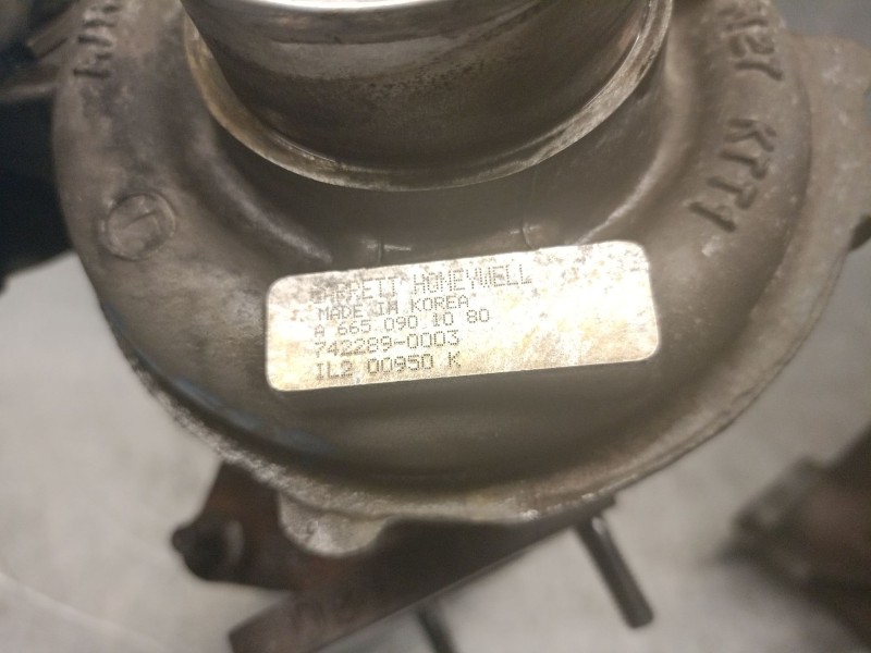 Recambio de turbocompresor para ssangyong rexton 2.7 turbodiesel cat referencia OEM IAM A6650901080  7422890003 GARRETT