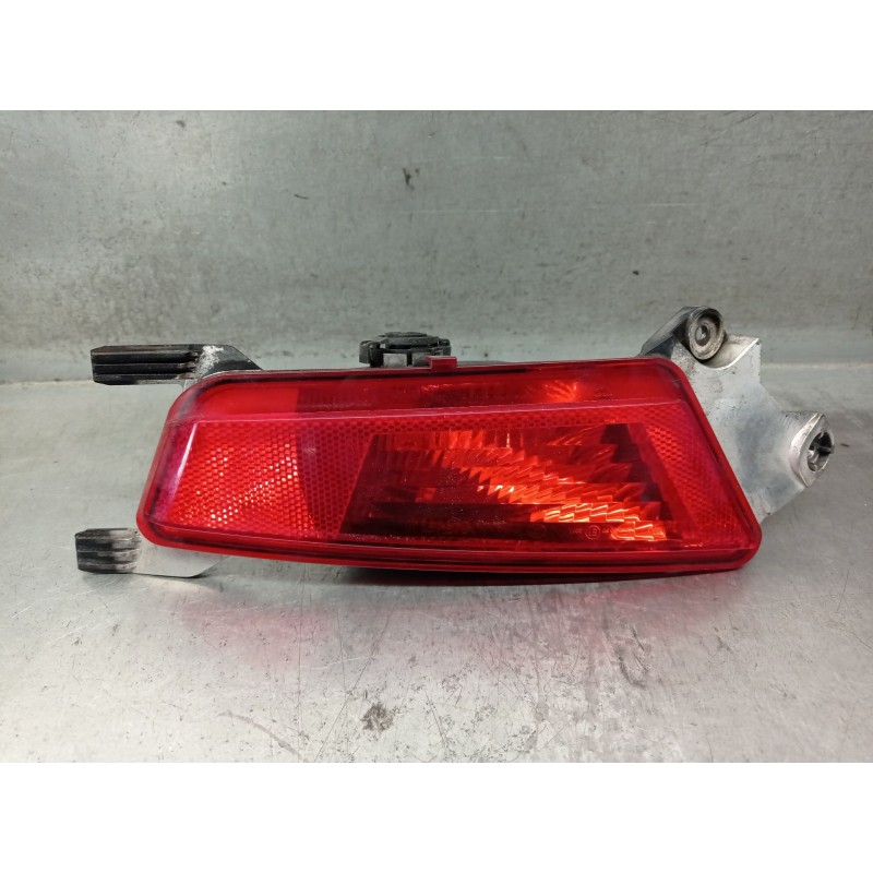 Recambio de faro antiniebla trasero derecho para land rover range rover evoque (l538) 2.2 d referencia OEM IAM BJ3215K272 LR0251