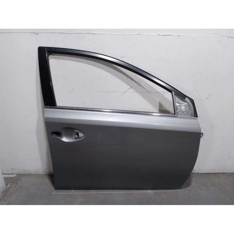 Recambio de puerta delantera derecha para toyota auris station wagon (_e18_) 1.8 hybrid (zwe186_) referencia OEM IAM 6711102210 