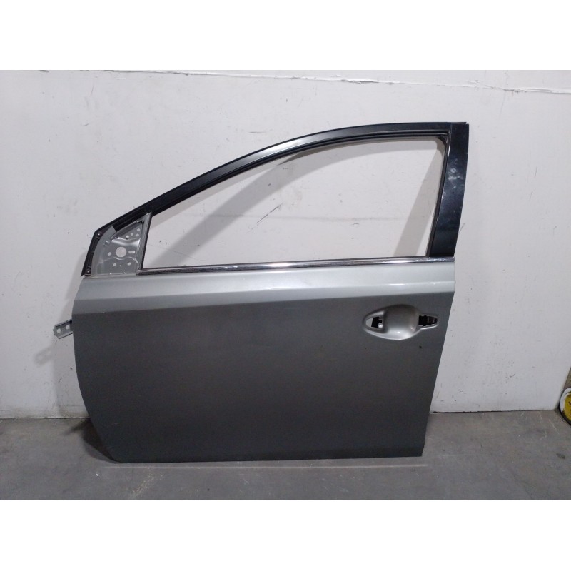 Recambio de puerta delantera izquierda para toyota auris station wagon (_e18_) 1.8 hybrid (zwe186_) referencia OEM IAM 671120221