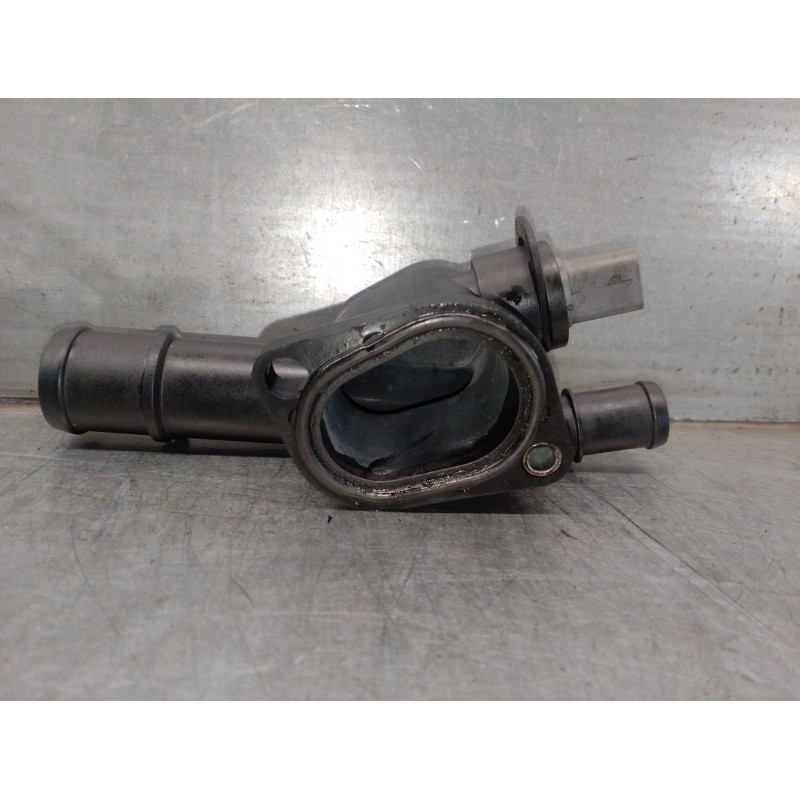 Recambio de termostato para audi a3 (8p) 2.0 tdi referencia OEM IAM 038121132G 03G121121D 