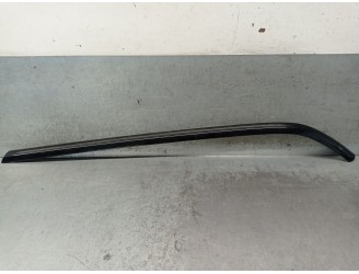 Recambio de molduras traseras para land rover range rover evoque (l538) 2.2 d referencia OEM IAM BJ3229797AC BJ3229797AC - LR035