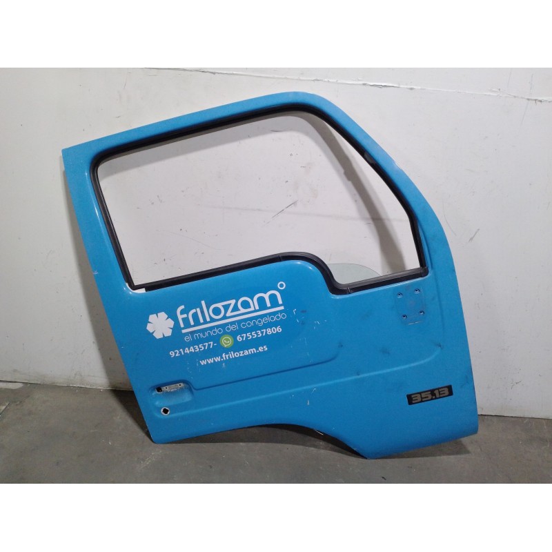 Recambio de puerta delantera derecha para nissan cabstar 01.04  3.0 diesel referencia OEM IAM   