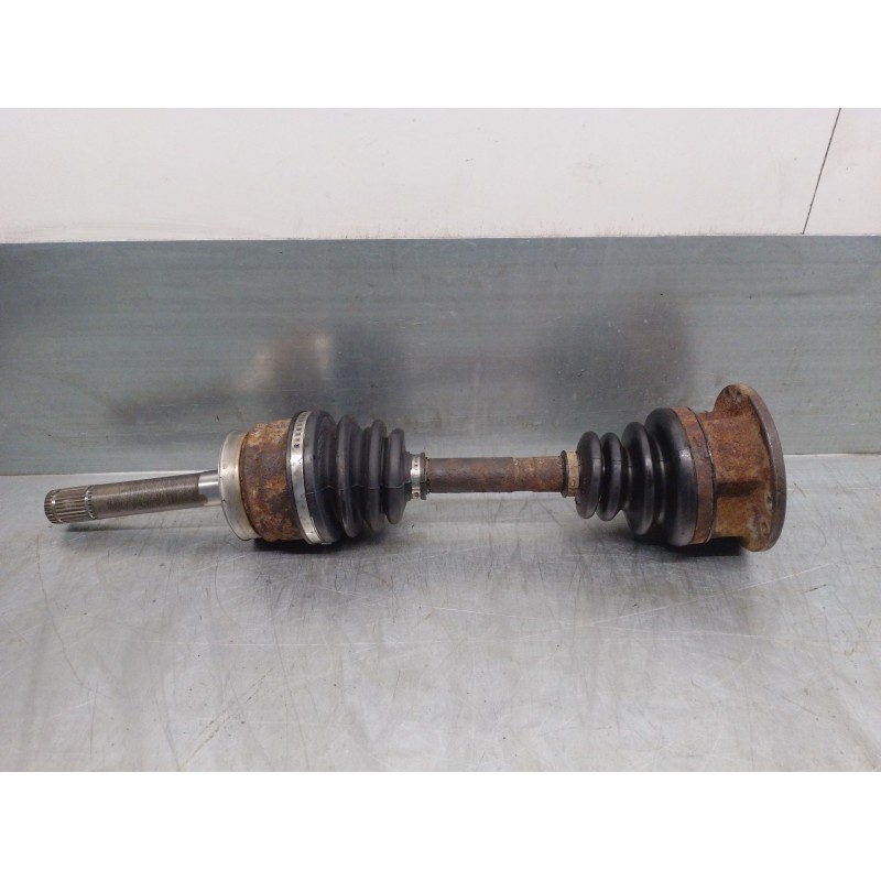 Recambio de transmision delantera derecha para nissan terrano/terrano.ii (r20) 2.7 turbodiesel referencia OEM IAM 391007F00A 391