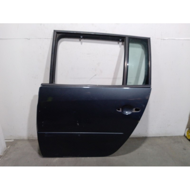 Recambio de puerta trasera izquierda para renault espace iv (jk0/1_) 1.9 dci (jk0u) referencia OEM IAM 7751476284  