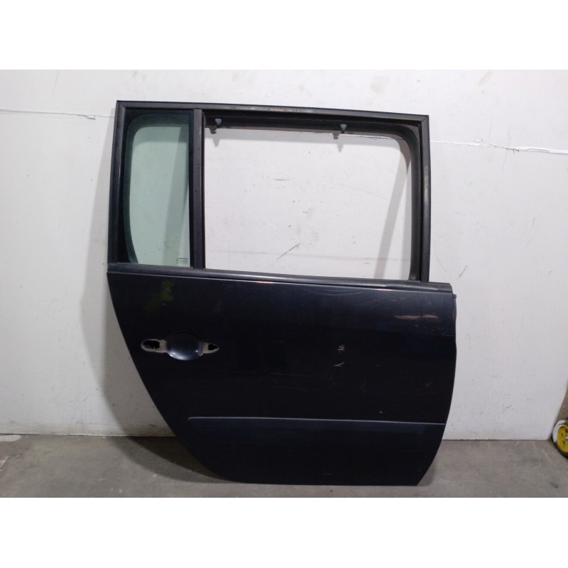 Recambio de puerta trasera derecha para renault espace iv (jk0/1_) 1.9 dci (jk0u) referencia OEM IAM 7751476286  