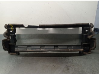 Recambio de calandra delantera de radiador para land rover range rover evoque (l538) 2.2 d referencia OEM IAM BJ328327AB LR02702